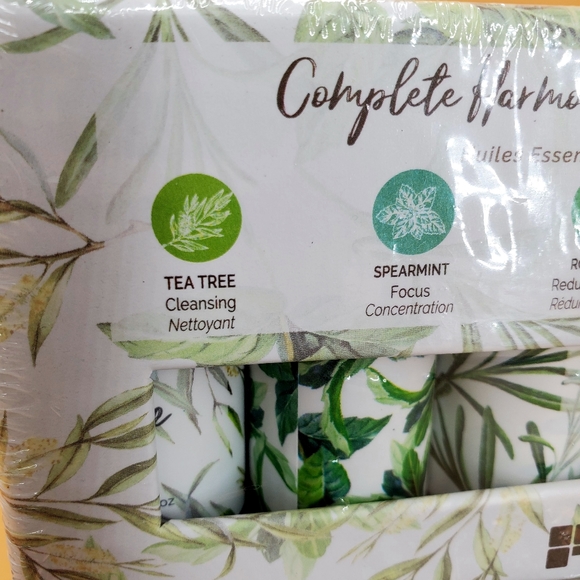 Complete Harmony Aromatherapy Essential Oils 6 Essential Oils Total (C23) - Picture 3 of 10